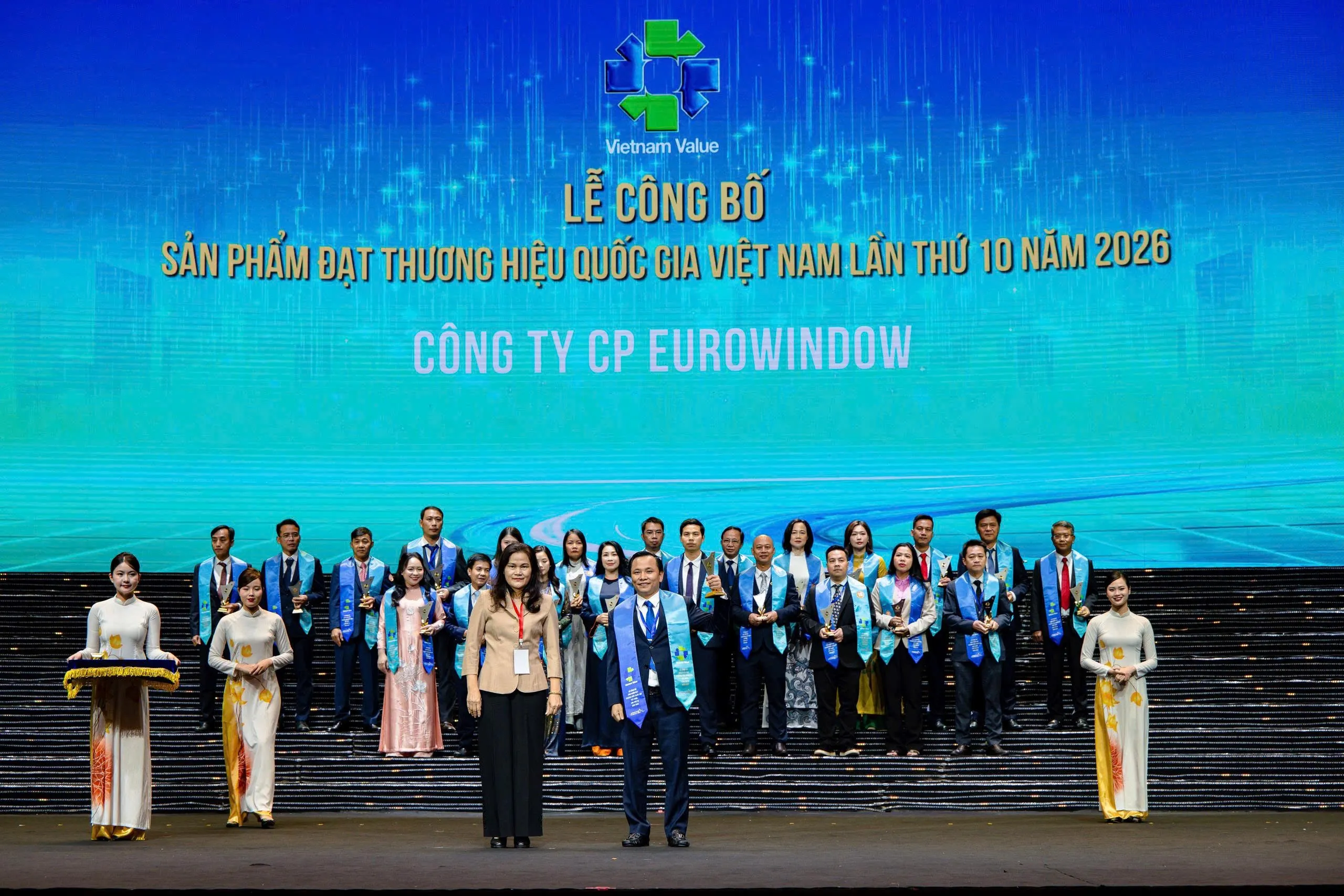Eurowindow lần thứ 8 liên tiếp đạt Thương hiệu quốc gia Việt Nam